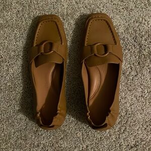 Gently worn loafer; color listed as brandy
